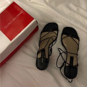 Gloria Vanderbilt Black Heels